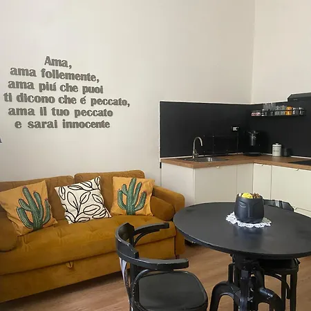 Ama Home, In Centro Con Terrazza 아파트 *