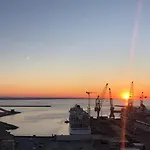 Ama Home, Moderno In Centro Con Terrazzo Privato Vicino Economia E Porto Appartamento Ancona