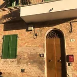 Ama Home, In Centro Con Terrazza Apartmán