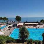 Appartamento Ama Home, Moderno In Centro Con Terrazzo Privato Vicino Economia E Porto