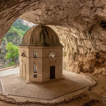 Apartamento Ama Home, In Centro Con Terrazza