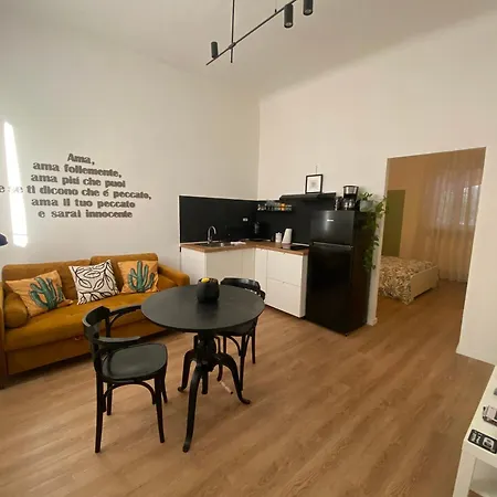 Ama Home, In Centro Con Terrazza *