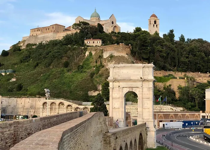 Appartement Ama Home, In Centro Con Terrazza Ancône